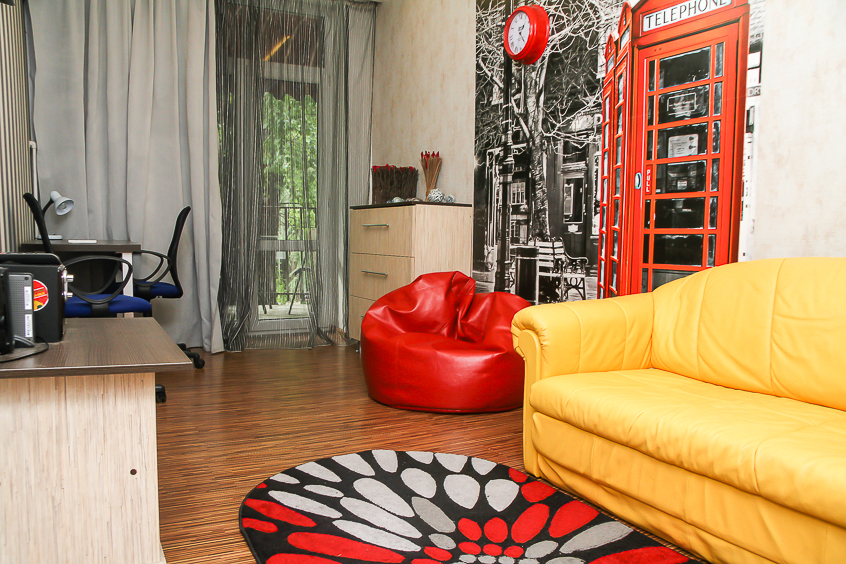 Cozy apartment overlooking the central park of Chisinau: 2 rooms, 1 bedroom, 42 m²